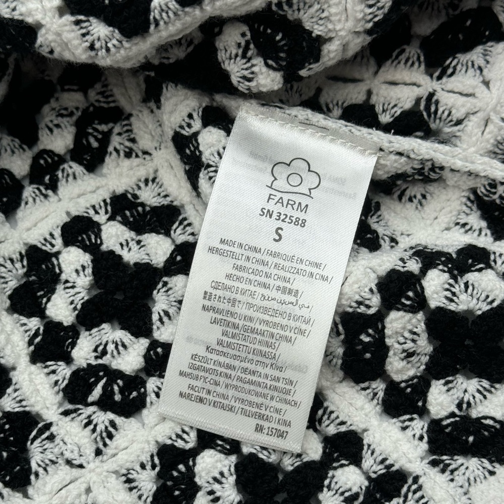 🆕 FARM Rio 🧿 NWT Patch Crochet Black & White Monochrome Button Up Jacket, Sz S - Picture 15 of 16